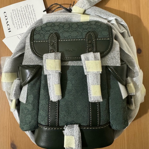 🥰 Coach Hitch Backpack 13 In Micro Signature Jacquard - Picture 6 of 12
